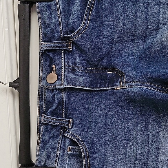 Wonder Nation Girl's Adjustable Waist Cuffed Denim Shorts - Picture 4 of 13